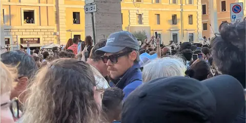 Harry Styles Surprises Fans at Vatican During New Pope’s Election
